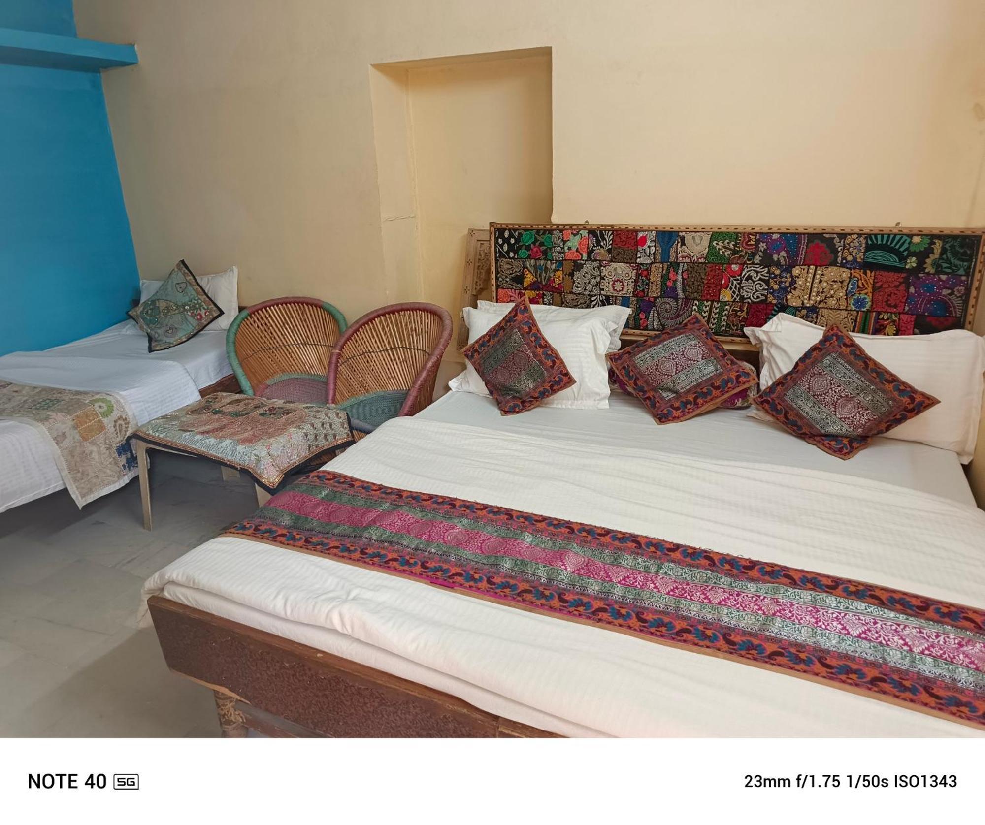 Neem Guest House Jaisalmer Værelse billede