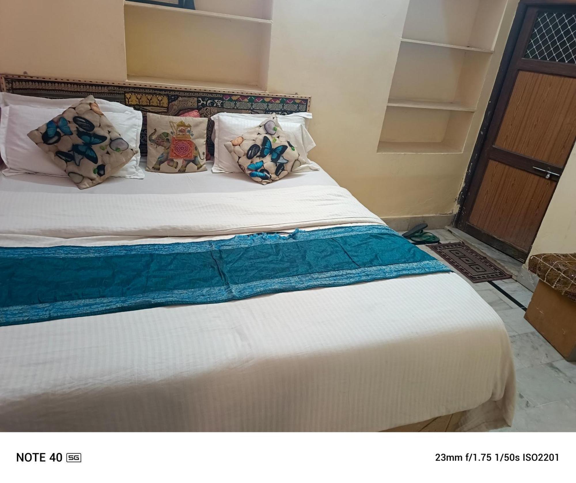Neem Guest House Jaisalmer Eksteriør billede